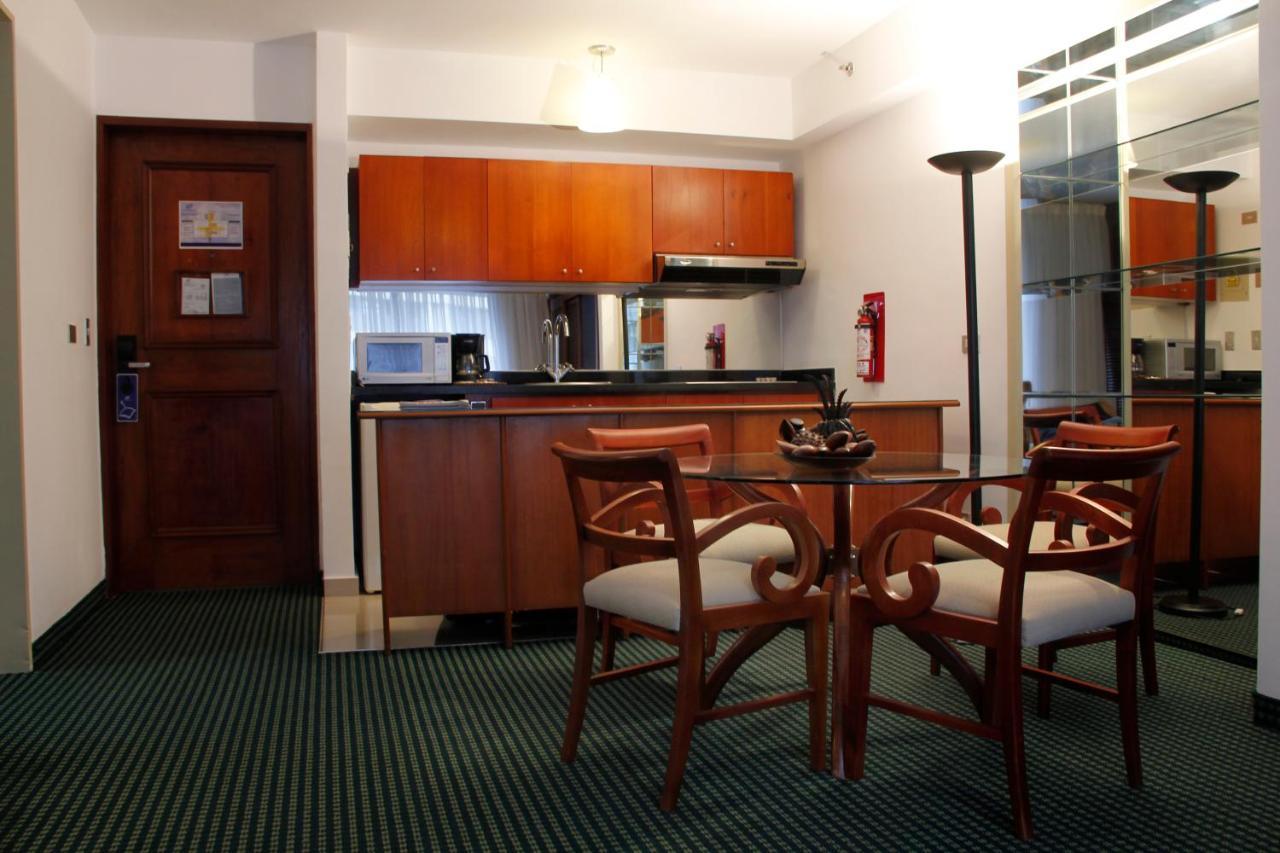 Hotel Altamira Suites Caracas Exterior foto