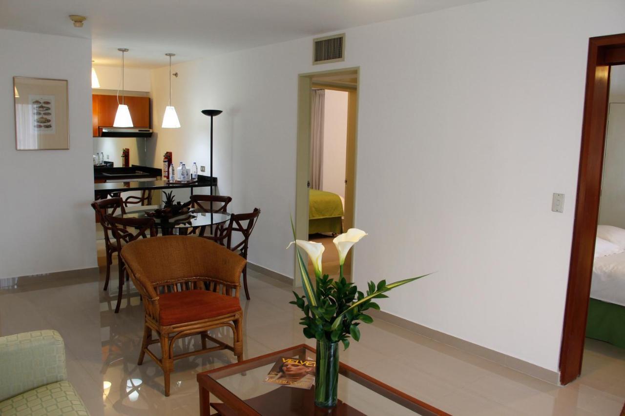 Hotel Altamira Suites Caracas Exterior foto