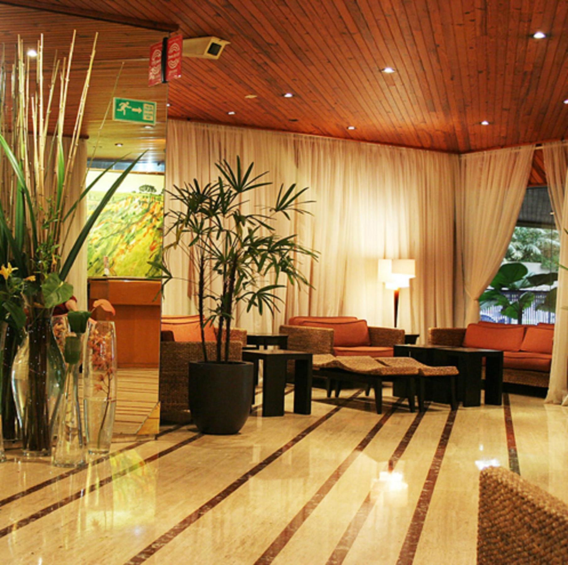 Hotel Altamira Suites Caracas Exterior foto